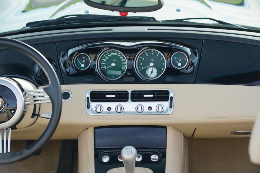 Панель приборов BMW Z8 (E52) 2000 года  (NA) (фото 41 из 42)